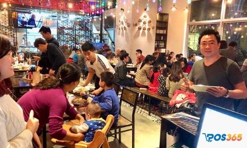 b&aacute;n h&agrave;ng qu&aacute;n ăn