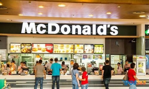 nhượng quyền qu&aacute;n ăn