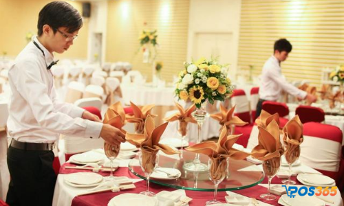 phục vụ tiệc cưới