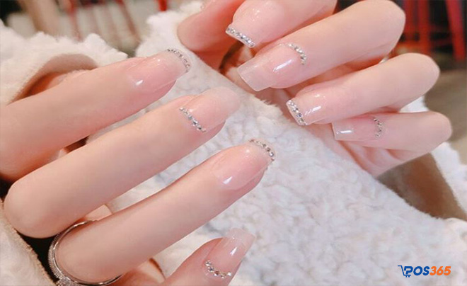 Mẫu nail cho ngày tết đẹp mà xinh