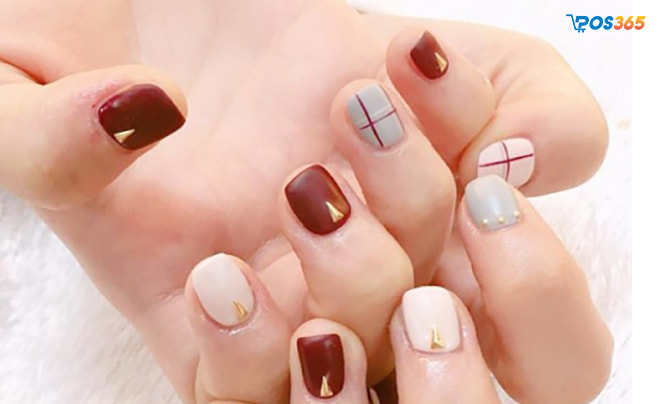 Top 10+ Mẫu Nail Kẻ Đơn Giản, Đẹp Nhất Định Bạn Phải Thử