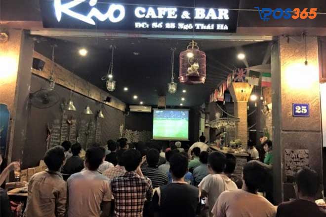 rio café bar nơi tụ tập quen thuộc của người hâm mộ bóng đá hà nội