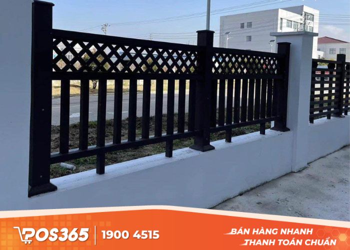 Hàng rào gỗ kết hợp cùng tường bê tông