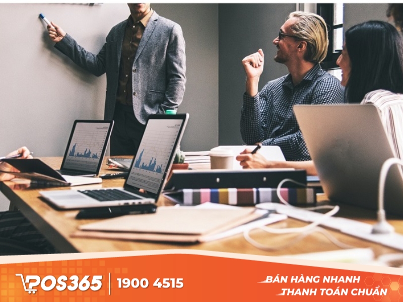 Quản lý nhân sự và khách hàng khoa học