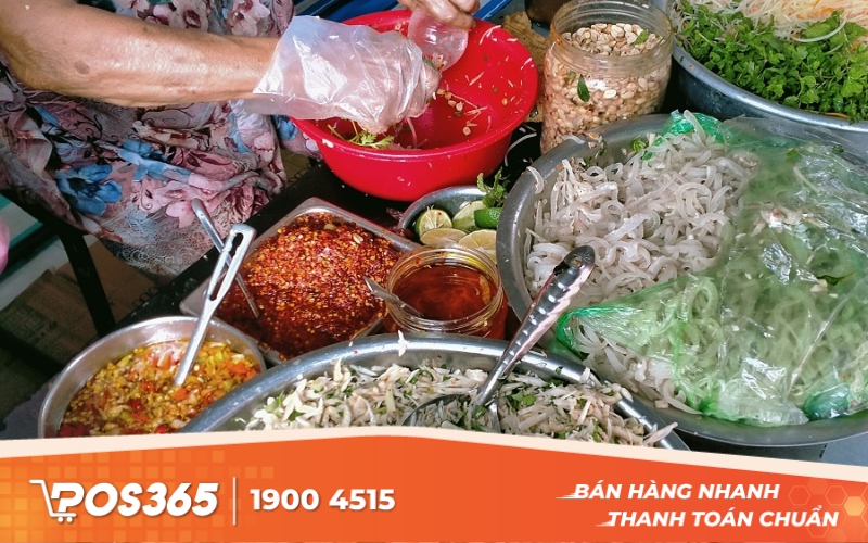 Quán đặc sản Đà Nẵng - Mít Trộn Bà Già