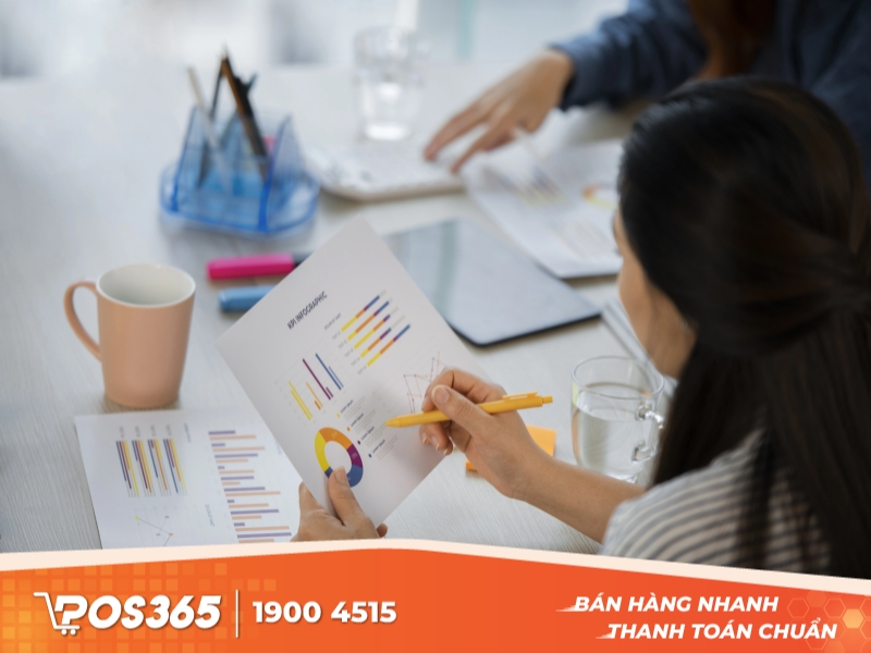 Nghiên cứu thị trường và khách hàng sâu sắc