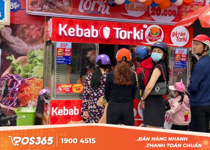 Kinh doanh xe đẩy bánh mì kết hợp gà rán cũng là sự lựa chọn thông minh