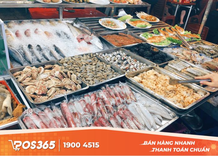 Nhà hàng bán hải sản tươi sống sẽ có giá cả bán theo mùa/theo ngày