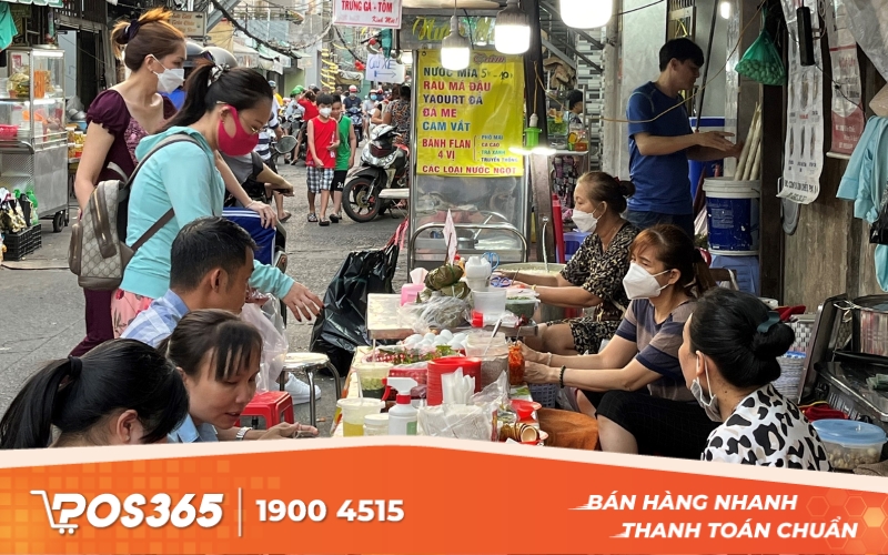 Chợ 200 Xóm Chiếu - Địa chỉ ăn vặt nổi tiếng