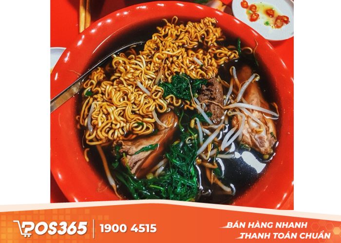 Mì gà tần Hàng Bồ