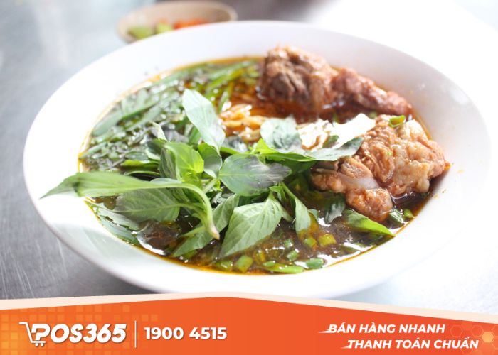 Mì sườn kho Tâm Ký