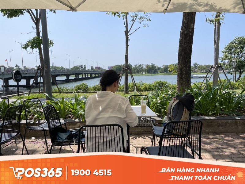 Royal Garden Cafe - quán cà phê vườn đẹp ở Huế