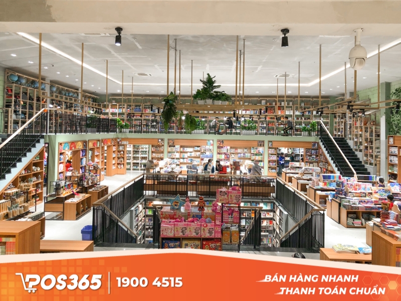 Nhà sách Phương Nam - Cafe sách Quận 10 Sài Thành