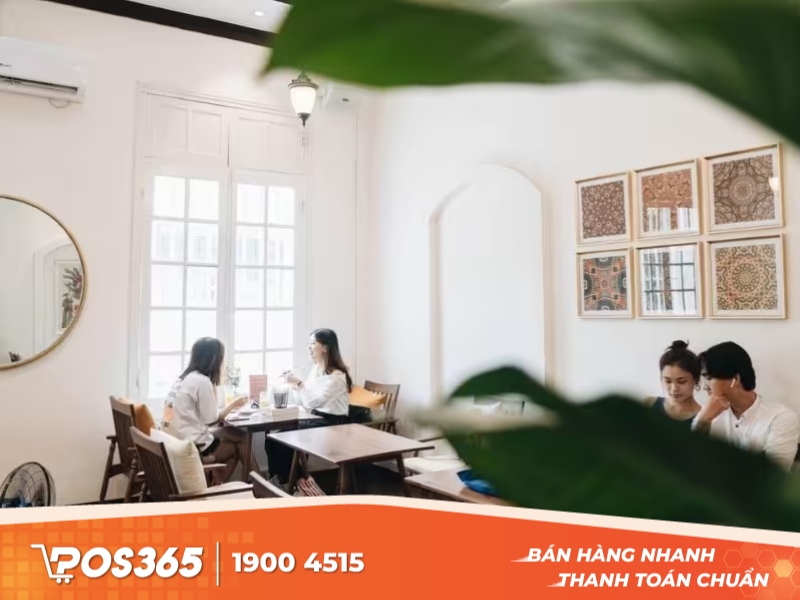 Quán Hoa 10 giờ - quán cà phê học bài Hoàn Kiếm