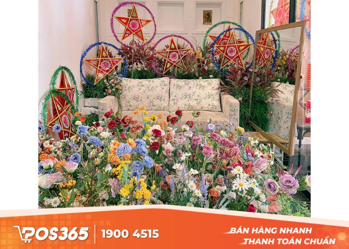 Dùng hoa giả để decor quán cafe