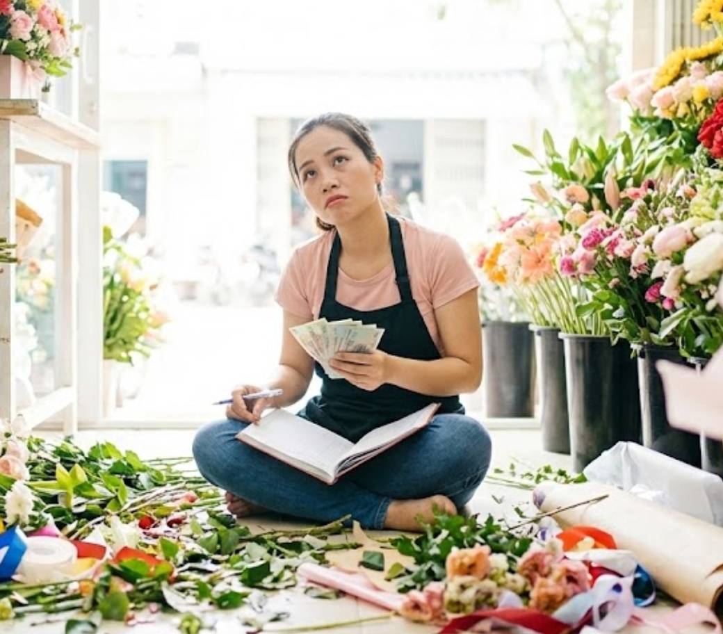 Tại sao shop hoa thường xuyên "làm nhiều mà lãi chẳng bao nhiêu"?