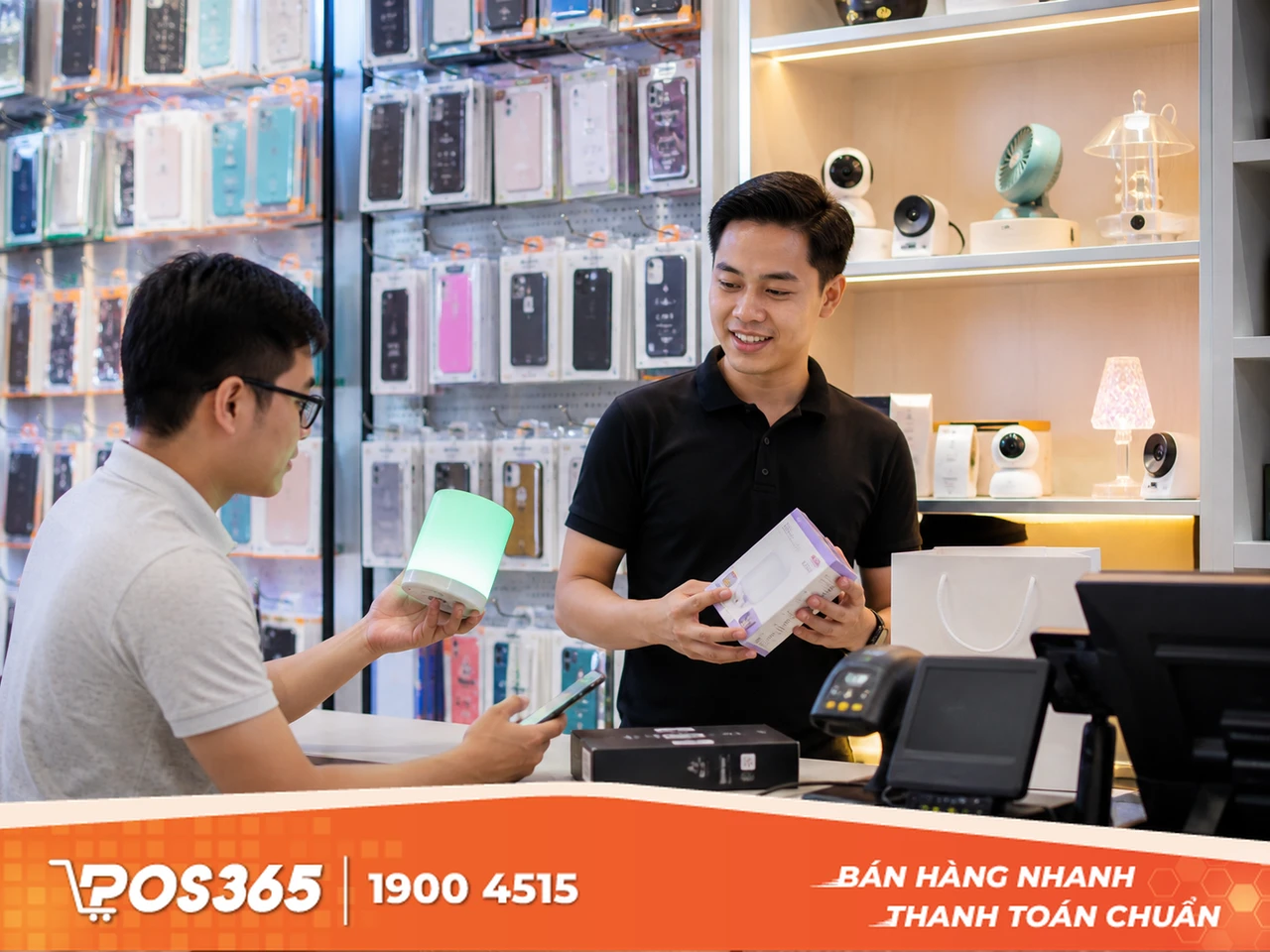 B&aacute;n lẻ phụ kiện c&ocirc;ng nghệ v&agrave; nh&agrave; th&ocirc;ng minh