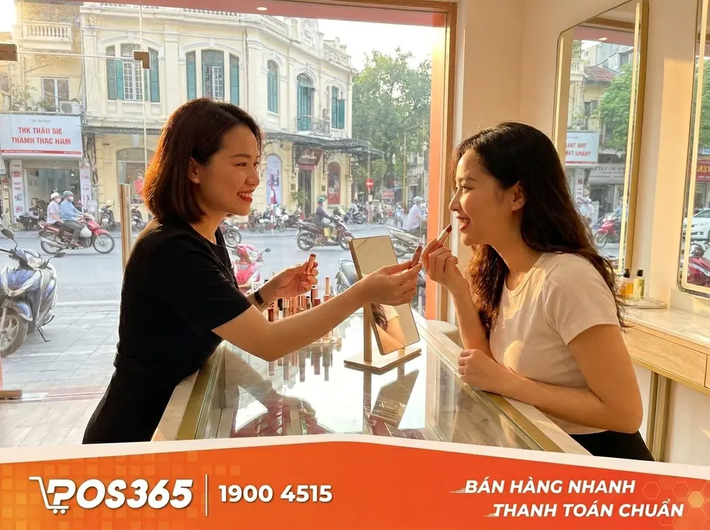 B&iacute; quyết tư vấn v&agrave; chốt sale son m&ocirc;i "b&aacute;ch ph&aacute;t b&aacute;ch tr&uacute;ng"