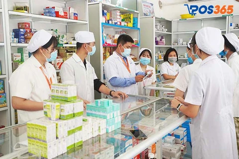 Tuyển dụng v&agrave; đ&agrave;o tạo nh&acirc;n sự chất lượng