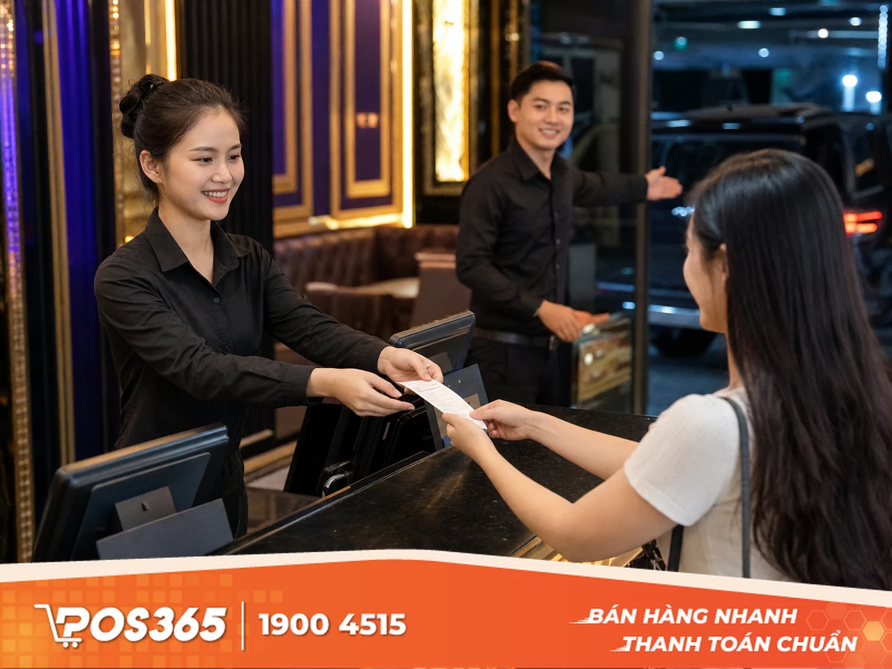 Check-out dịch vụ, thanh toán minh bạch và tiễn khách