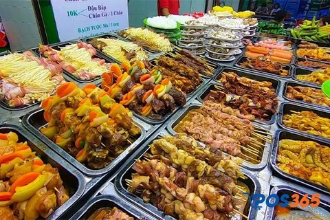 Chuẩn bị dụng cụ xi&ecirc;n que nướng