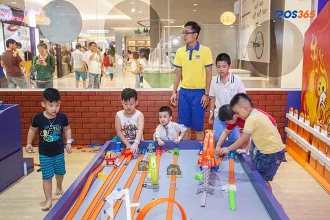 Đ&agrave;o tạo nh&acirc;n vi&ecirc;n chuy&ecirc;n nghiệp