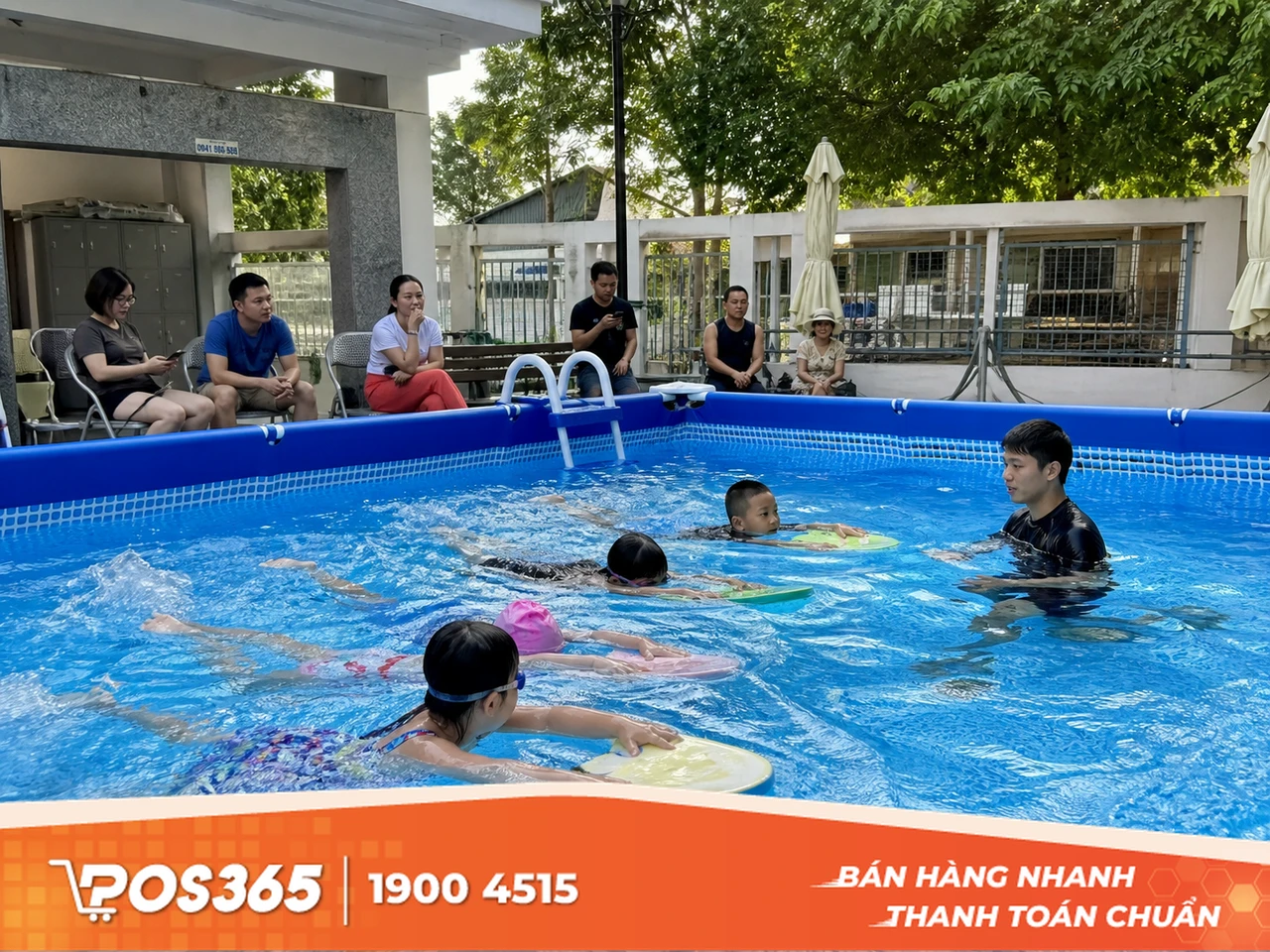Dịch vụ dạy bơi và cho thuê bể bơi phao lắp ghép