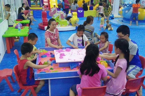Giấy ph&eacute;p kinh doanh khu vui chơi giải tr&iacute;