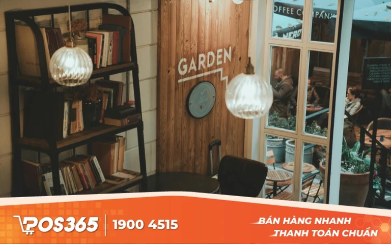 Quán cafe thư viện nhỏ đẹp