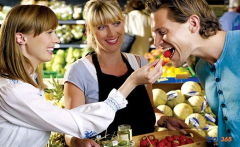 những c&aacute;ch khuyến m&atilde;i thu h&uacute;t kh&aacute;ch h&agrave;ng