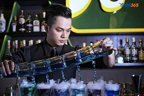 Vận hành toàn bộ công việc quán bar