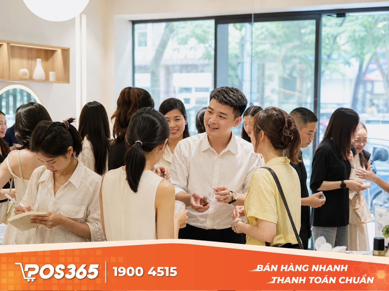 Vì sao lượt like thật quan trọng với cửa hàng năm 2026?