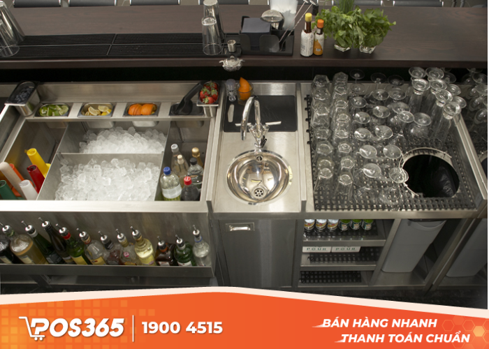 Vệ sinh và sắp xếp đồ đạc khi đóng quầy bar