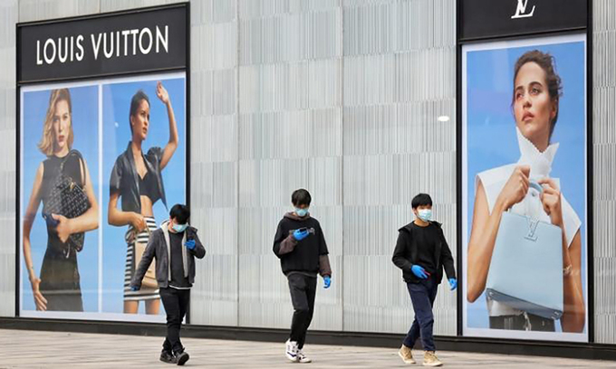 mo-shop-thoi-trang-can-chuan-bi-nhung-gi