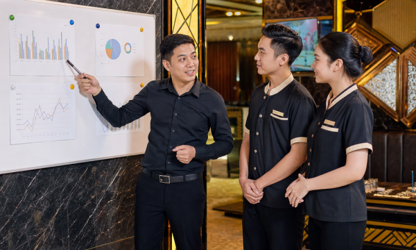 Cách thiết lập KPI cho nhân viên chạy bàn để tăng doanh số bán đồ uống
